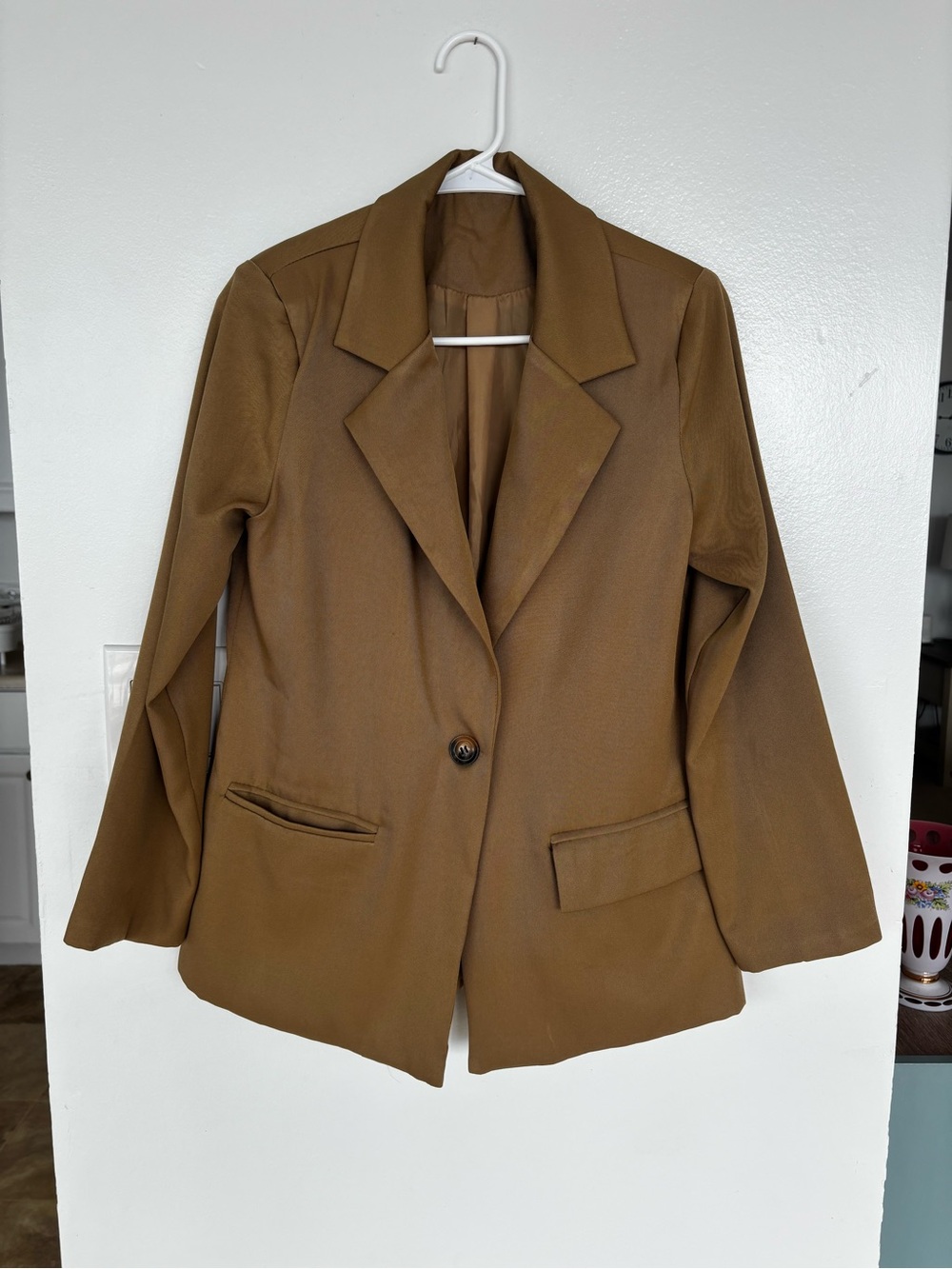 Classic Womens Tan Single-Button Blazer